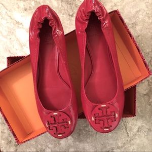 Tory Burch Reva Flat Patent Leather Sz 7